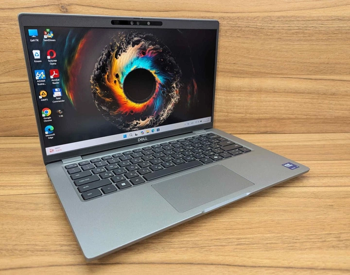 Ультрабук Dell Latitude 5450 / 14" (1920x1080) IPS Touch / Intel Core Ultra 7 165H (16 (22 ядер по 1.4 - 5.0 GHz) / 16 GB DDR5 / 512 GB SSD / Intel Graphics / WebCam / TouchID / Windows 11 б/у + Подарок Беспроводная мышь / USB - Фото 4 Ультрабук Dell Latitude 5450 / 14" (1920x1080) IPS Touch / Intel Core Ultra 7 165H (16 (22 ядер по 1.4 - 5.0 GHz) / 16 GB DDR5 / 512 GB SSD / Intel Graphics / WebCam / TouchID / Windows 11 б/у + Подарок Беспроводная мышь / USB - изображение 4