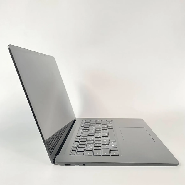 Ультрабук Б-клас Microsoft Surface Laptop 5 / 15" (2496x1664) IPS Touch / Intel Core i7-1265U (10 (12) ядер по 3.6 - 4.8 GHz) / 16 GB DDR5 / 256 GB SSD / Intel Iris Xe Graphics / WebCam б/в + Подарунок Бездротова миша / USB - Фото 4 Ультрабук Б-клас Microsoft Surface Laptop 5 / 15" (2496x1664) IPS Touch / Intel Core i7-1265U (10 (12) ядер по 3.6 - 4.8 GHz) / 16 GB DDR5 / 256 GB SSD / Intel Iris Xe Graphics / WebCam б/в + Подарунок Бездротова миша / USB - зображення 4
