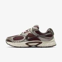 Кроссовки женские Nike V5 Runner 37.5 Черный HQ7901-011 - Фото 4 Кроссовки женские Nike V5 Runner 37.5 Черный HQ7901-011 - изображение 4