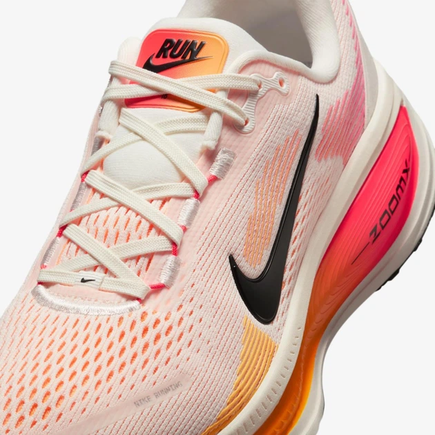 Кросівки жіночі Nike W Vomero 18 42.5 Білий HM6804-100 - Фото 12 Кросівки жіночі Nike W Vomero 18 42.5 Білий HM6804-100 - зображення 12