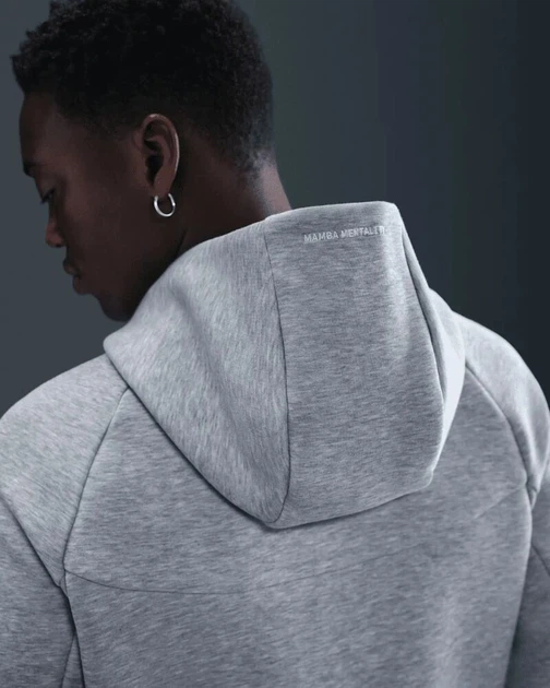 Кофта чоловіча Nike Kobe Tech Fleece Full-Zip Windrunner L Сірий IB2713-063 - Фото 2 Кофта чоловіча Nike Kobe Tech Fleece Full-Zip Windrunner L Сірий IB2713-063 - зображення 2