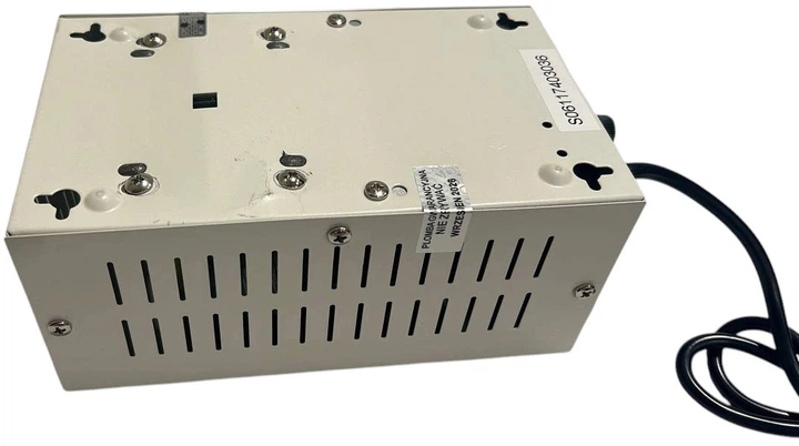 Stabilizator napięcia Volt AVR Slim 1000VA 8% (5AVRZS1000) (955555917296681) - Outlet - obraz 3