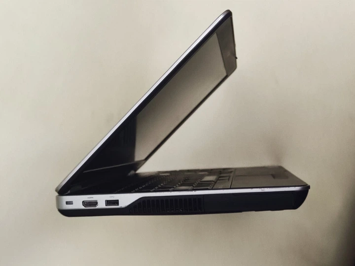 Ноутбук Dell Latitude E6540 / 15.6" (1920x1080) IPS / Intel Core i7-4800MQ (4 (8) ядра по 2.7 - 3.7 GHz) / 16 GB DDR3 / 256 GB SSD / AMD Radeon HD 8790M, 2 GB GDDR5, 128-bit / WebCam / DVD-ROM б/у - изображение 3