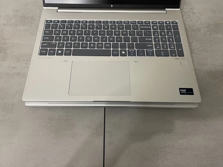Ультрабук HP EliteBook 660 G11 / 16" (1920x1200) IPS / Intel Core Ultra 5 135U (12 (14) ядер по 1.6 - 4.4 GHz) / 16 GB DDR5 / 256 GB SSD M.2 / Intel Graphics / WebCam б/в + Подарунок Дротова миша / USB - Фото 4 Ультрабук HP EliteBook 660 G11 / 16" (1920x1200) IPS / Intel Core Ultra 5 135U (12 (14) ядер по 1.6 - 4.4 GHz) / 16 GB DDR5 / 256 GB SSD M.2 / Intel Graphics / WebCam б/в + Подарунок Дротова миша / USB - зображення 4