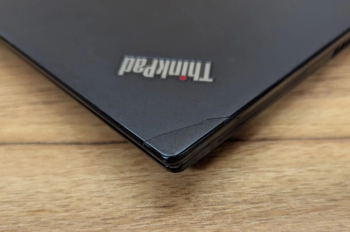 Ультрабук Б-класс Lenovo ThinkPad X13 Gen1 / 13.3" (1920x1080) IPS Touch / Intel Core i7-10610U (4 (8) ядра по 1.8 - 4.9 GHz) / 16 GB DDR4 / 512 GB SSD / Intel UHD Graphics / WebCam / Windows 10 б/у + Подарок Беспроводная мышь / USB - Фото 3 Ультрабук Б-класс Lenovo ThinkPad X13 Gen1 / 13.3" (1920x1080) IPS Touch / Intel Core i7-10610U (4 (8) ядра по 1.8 - 4.9 GHz) / 16 GB DDR4 / 512 GB SSD / Intel UHD Graphics / WebCam / Windows 10 б/у + Подарок Беспроводная мышь / USB - изображение 3