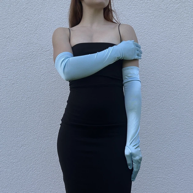 Довгі атласні рукавички honey fashion accessories s/m/l світло-блакитний (30к048) - Фото 4 Довгі атласні рукавички honey fashion accessories s/m/l світло-блакитний (30к048) - изображение 4