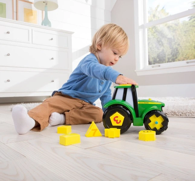 Сортер Tomy John Deere Трактор Джонні (0036881466543) - зображення 6