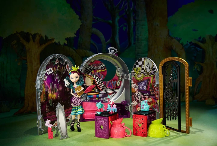 Набір Mattel Рейвен Квін Дорога в Країну Чудес Ever After High Way Too Wonderland High and Raven Queen CJC40 - зображення 7