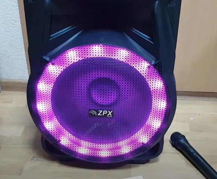 Профессиональная аккумуляторная акустическая система ZPX колонка-чемодан со светомузыкой 1 беспроводной микрофон 350W (ZX7772) - изображение 6