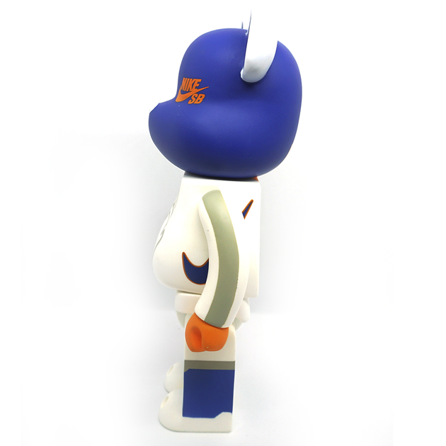 Дизайнерская статуэтка игрушка BEARBRICK NIKE SB BLUE 400% - Фото 2 Дизайнерская статуэтка игрушка BEARBRICK NIKE SB BLUE 400% - изображение 2