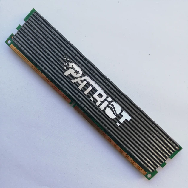 Ігрова оперативна пам'ять Patriot DDR2 2Gb 800MHz PC2 6400U CL5 (PEP22G6400EL) Б/У - Фото 5 Ігрова оперативна пам'ять Patriot DDR2 2Gb 800MHz PC2 6400U CL5 (PEP22G6400EL) Б/У - зображення 5