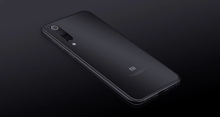 Мобильный телефон Xiaomi Mi 9 SE 6/128GB Piano Black – фото