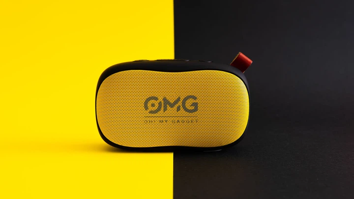 Портативная колонка OMG To GO 900 Portable Bluetooth Speaker Black-Yellow (черный-желтый) - Фото 2 Портативная колонка OMG To GO 900 Portable Bluetooth Speaker Black-Yellow (черный-желтый) - изображение 2