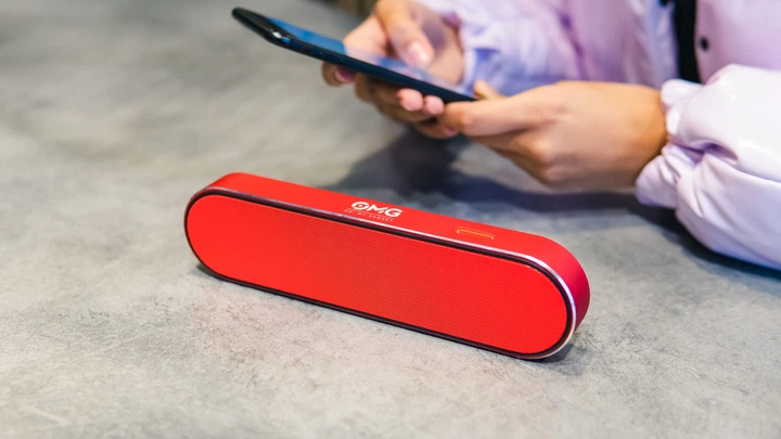Портативная колонка OMG Inspire 220 Portable Bluetooth Speaker Red (красный) - изображение 7