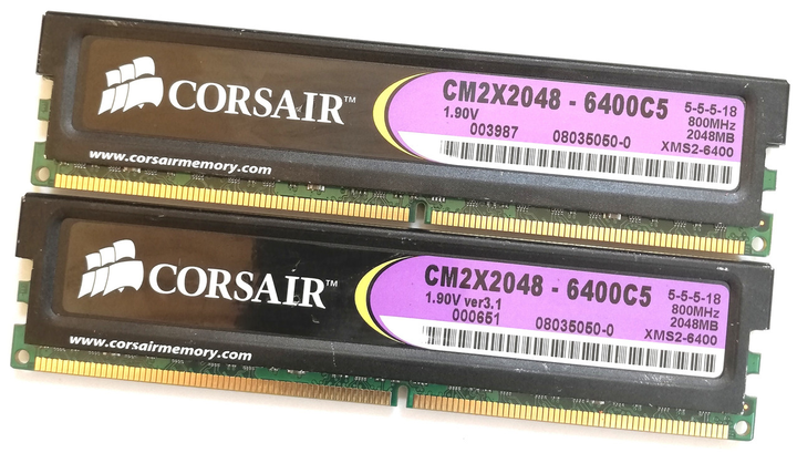 Комплект оперативної пам'яті Corsair DDR2 4Gb (2Gb + 2Gb) 800 MHz PC2 6400U CL5 1.9 V (CM2X2048-6400C5) Б/У - зображення 1