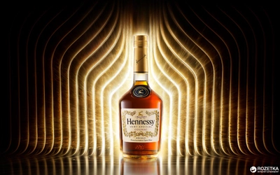 Коньяк Hennessy VS 4 года выдержки 1.5 л 40% (3245990250005)