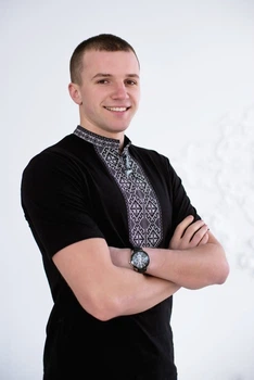 Чоловіча вишиванка Podolyanka Традиційна XL Чорна з сірою вишивкою