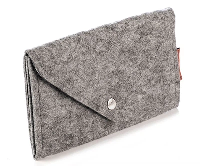 Серый войлочный кошелек FeltFabricDesign М3 на кнопке компактный (10262)