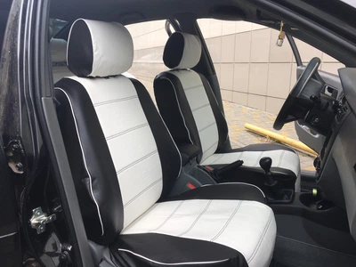 Авточехлы на Ford Fusion 2002-2013 Auto Style экокожа черно белые