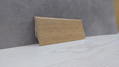 Плинтус Супер Профиль Дуб 2800x55x19 Светло коричневый 1255d