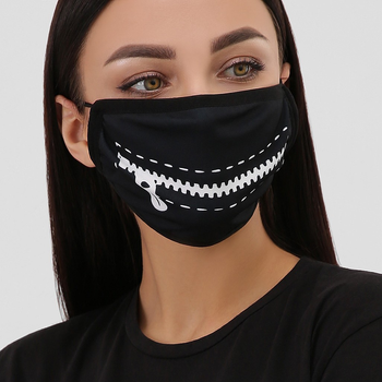 Багаторазова захисна маска чорна з принтом MSK011