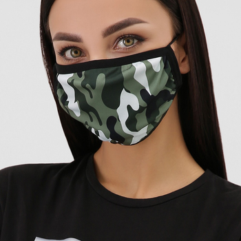 Многоразовая защитная маска черная с принтом MSK079