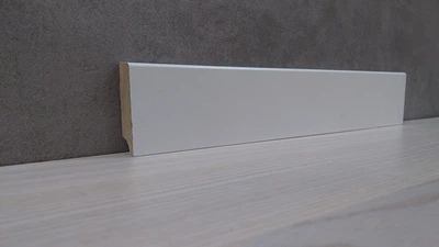 Плинтус Luciano Pregio 2400x45x13 Белый 028/M45Q13/2