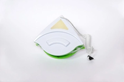 Магнитная щетка Windex L зеленая для мытья окон и стеклопакетов (до 30 мм)