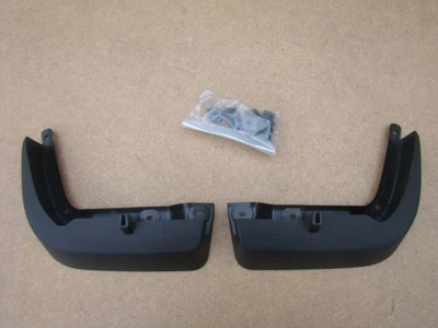 Брызговики Audi A1 2010-2018 передние оригинальные № 8X0075111 VAG