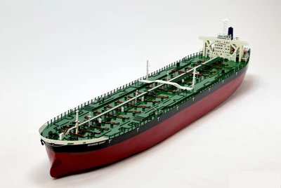 Модель Cупертанкер Seawise Giant ( под установку RC)