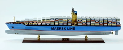 Модель корабля контейнеровоз Emma-Maersk
