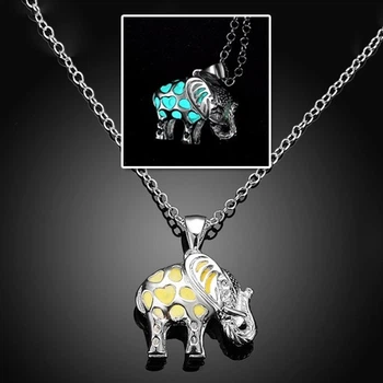 Підвіска на шию Слонік Jinx Glowing Elephant світиться у темряві