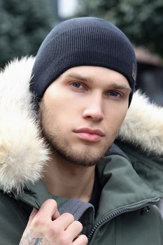 Чоловіча шапка Чорний Braxton"Клінт"