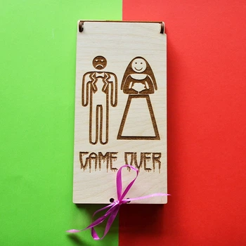 Конверт для денег на свадьбу "Game Over" из дерева 10х20 см