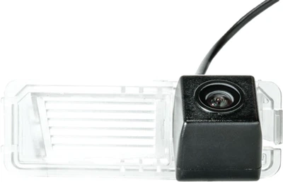 Камера заднего вида Fighter CS-HCCD+FM-13 (VW/Skoda/Seat)