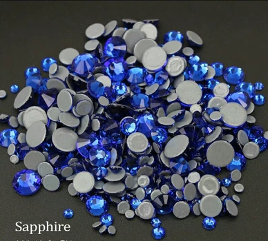 Стразы для дизайна ногтей Crystals сапфир 100 шт.