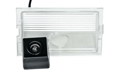 Штатна камера заднього огляду Fighter CS-CCD+FM-101 (Land Rover) (10198584)