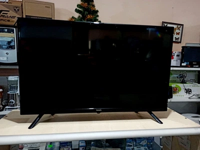 Телевизор BRAVIS LED-32G5000 + T2 black - Б/У