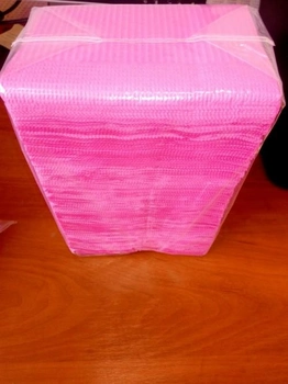 Нагрудник одноразовий 500 шт. в упаковці Рожевий MED COMFORT