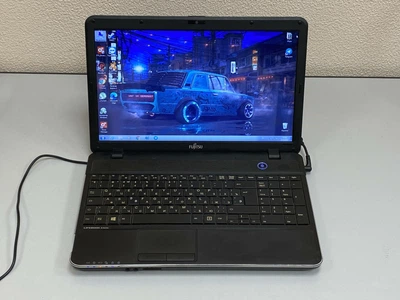 Ноутбук Fujitsu AH512 15.6 Intel B960 5 RAM 320 HDD Б/У