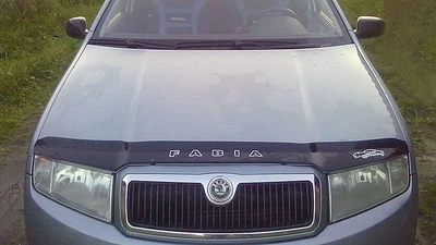 Дефлектор капота Skoda Fabia 1999-2007 с логотипом Vip Tuning