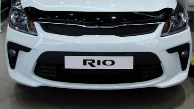 Дефлектор капота KIA Rio 2017- без логотипа Sim