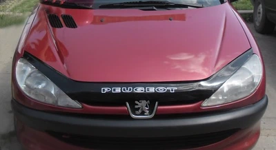 Дефлектор капота Peugeot 206 1998-2012 с логотипом Vip Tuning