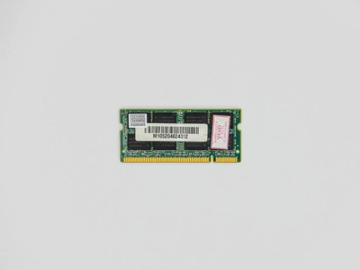 Оперативная память Elixir SODIMM 2Gb DDR2 800MHz PC2-6400 CL5 (M2N2G64TU8HD5B-AC) Refurbished