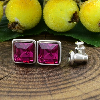 Сережки Xuping з кристалами Swarovski 21402 розмір 7х7 мм колір фуксія позолота Біле Золото