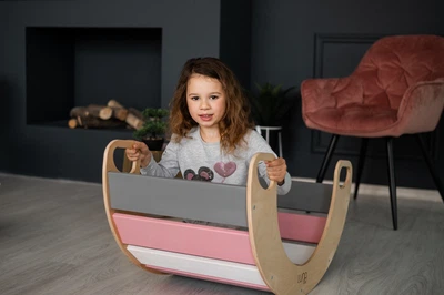 Дитяче ліжечко-качалка Luna Toys Baby-girl colour