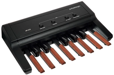 MIDI бас-педаль Studiologic MP-113 Midi Bass Pedal