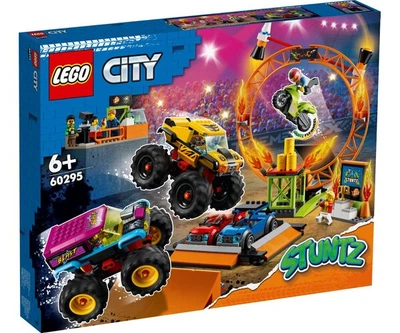 Конструктор LEGO City Арена для шоу каскадёров (60295)