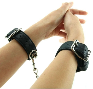 Наручники Bettie Page Wild N Willing Faux Leather Wrist Cuffs (18192000000000000)