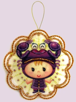 Набор для творчества. Вышивка елочной игрушки Butterfly Скорпион 10 х 10 F128